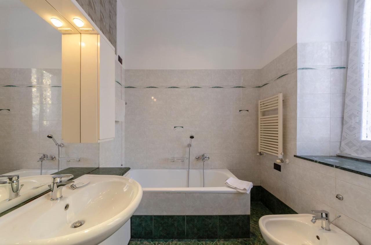 Altido Modern Flat For 6 In The Heart Of Genova Foce Apartment Exterior photo