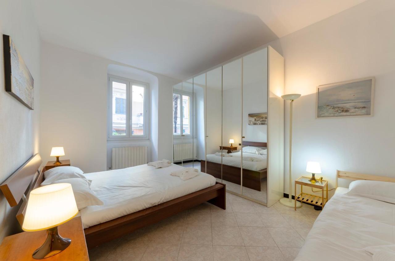 Altido Modern Flat For 6 In The Heart Of Genova Foce Apartment Exterior photo